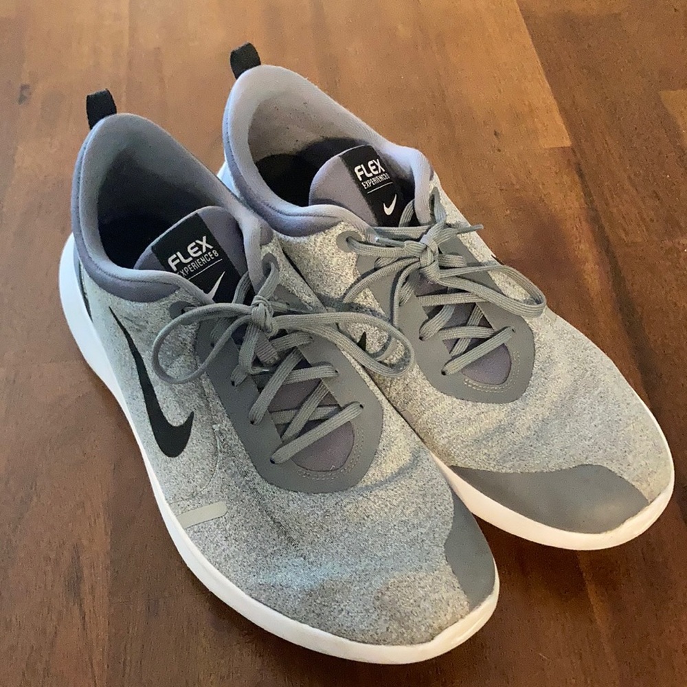 Nike Flex Sneakers